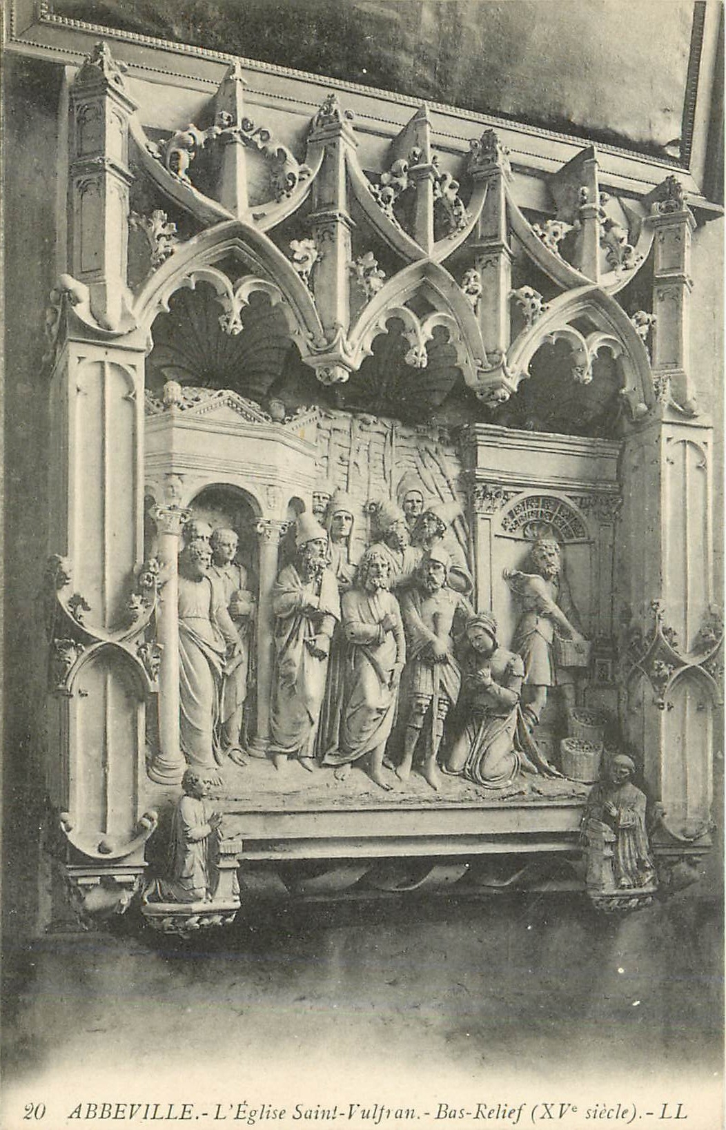 CPA Abbeville l'eglise Saint Vulftan Bas Relief XV siecle 