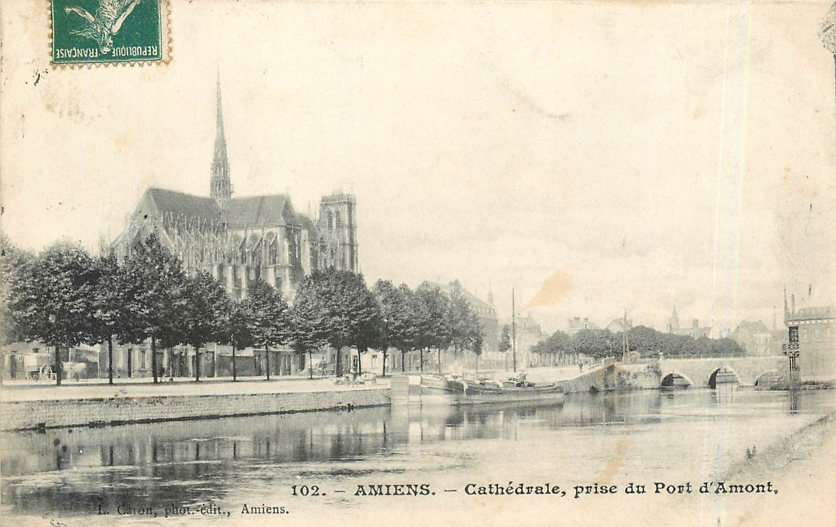 CPA Amiens Cathedrale prise du Port d'Amont 
