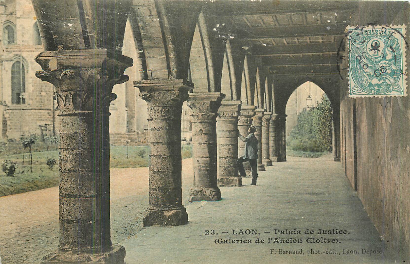 CPA Laon Palais de Justice Galeries de l'Ancien Cloitre 