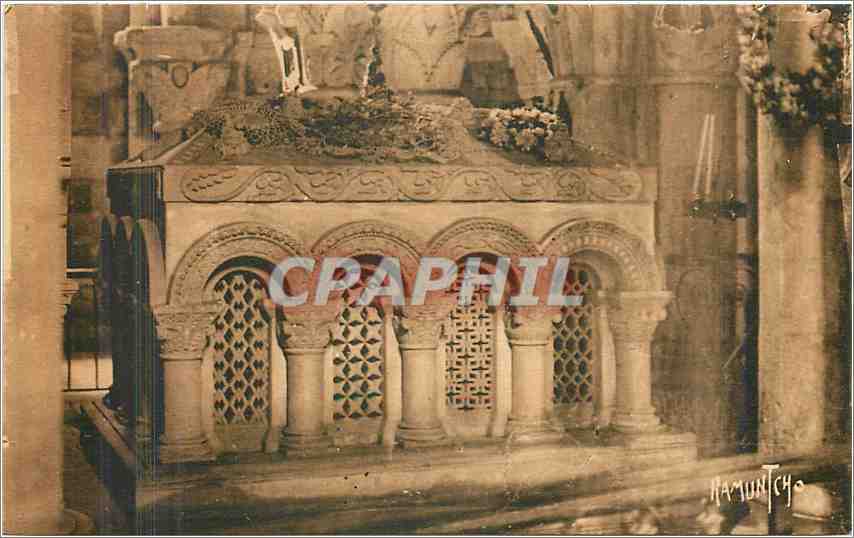 CPA Saintes Tombeau authentique de Saint Eutrope retrouve en1843 but de pelerinage 