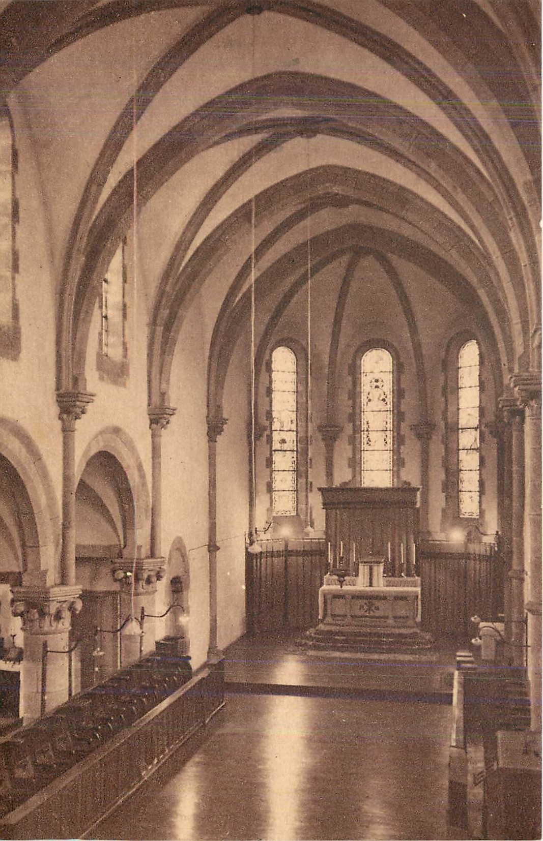 CPA Kerbeneat Plouneventer l'eglise du Monastere 
