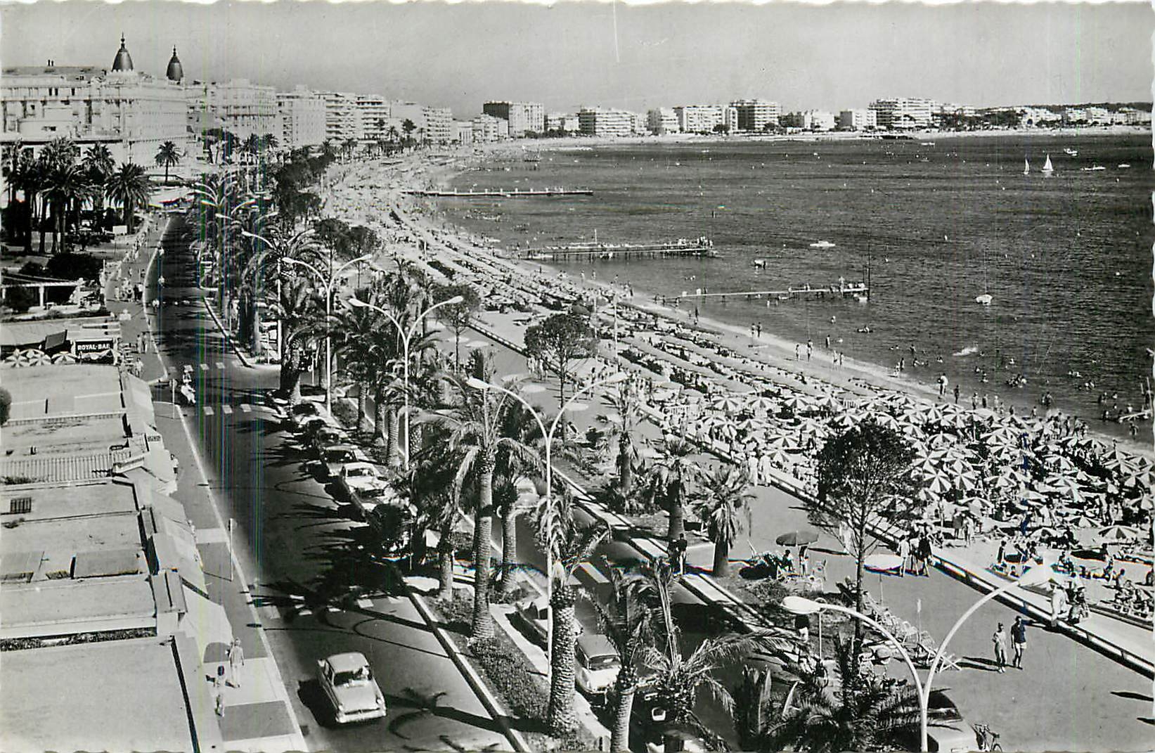 CPM Cannes la Croisette et la plage 