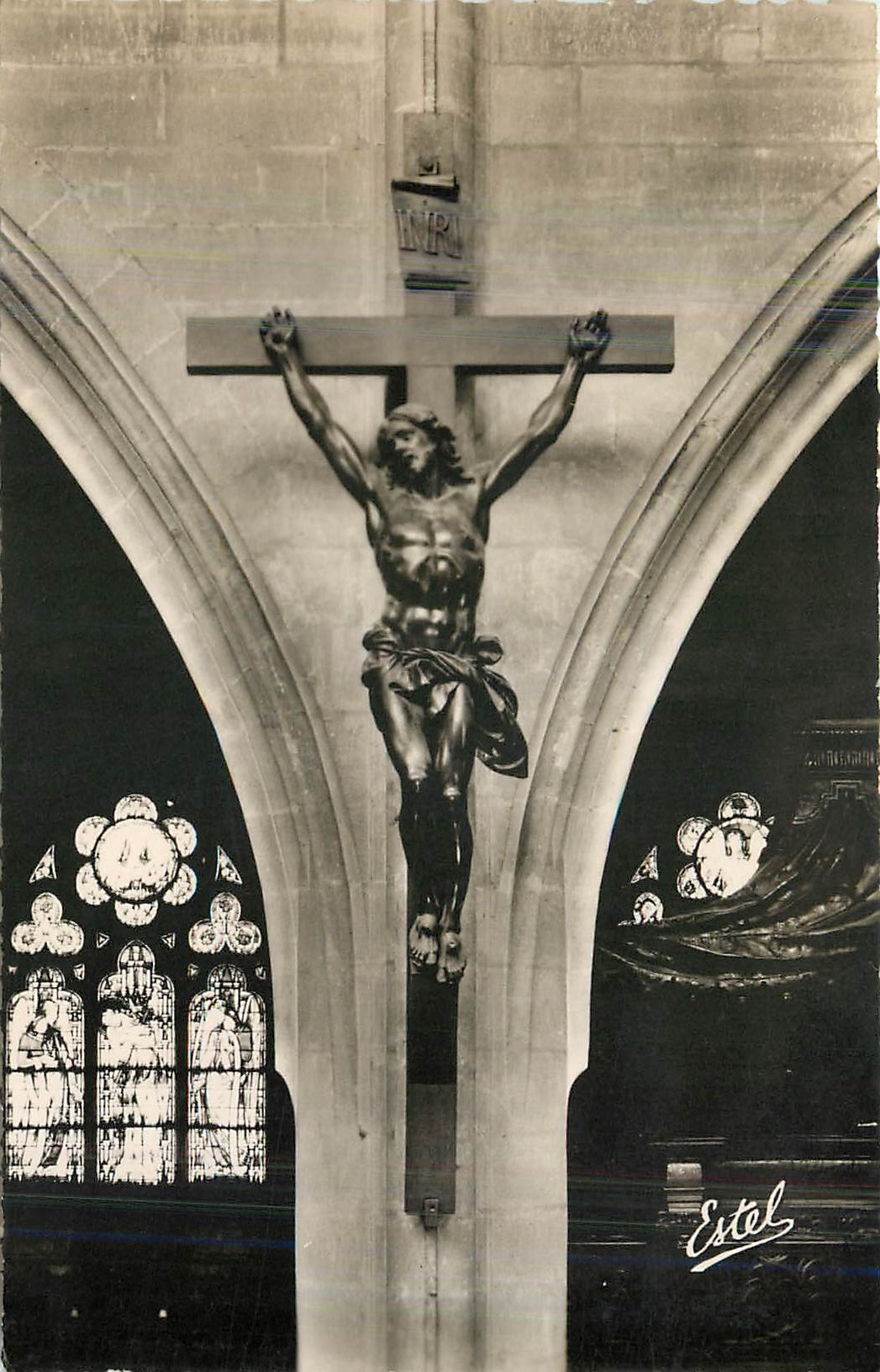 CPA Eglise St Germain l'Auxerrois Crucifix en bois sculpte de bouchardon XVIII S 