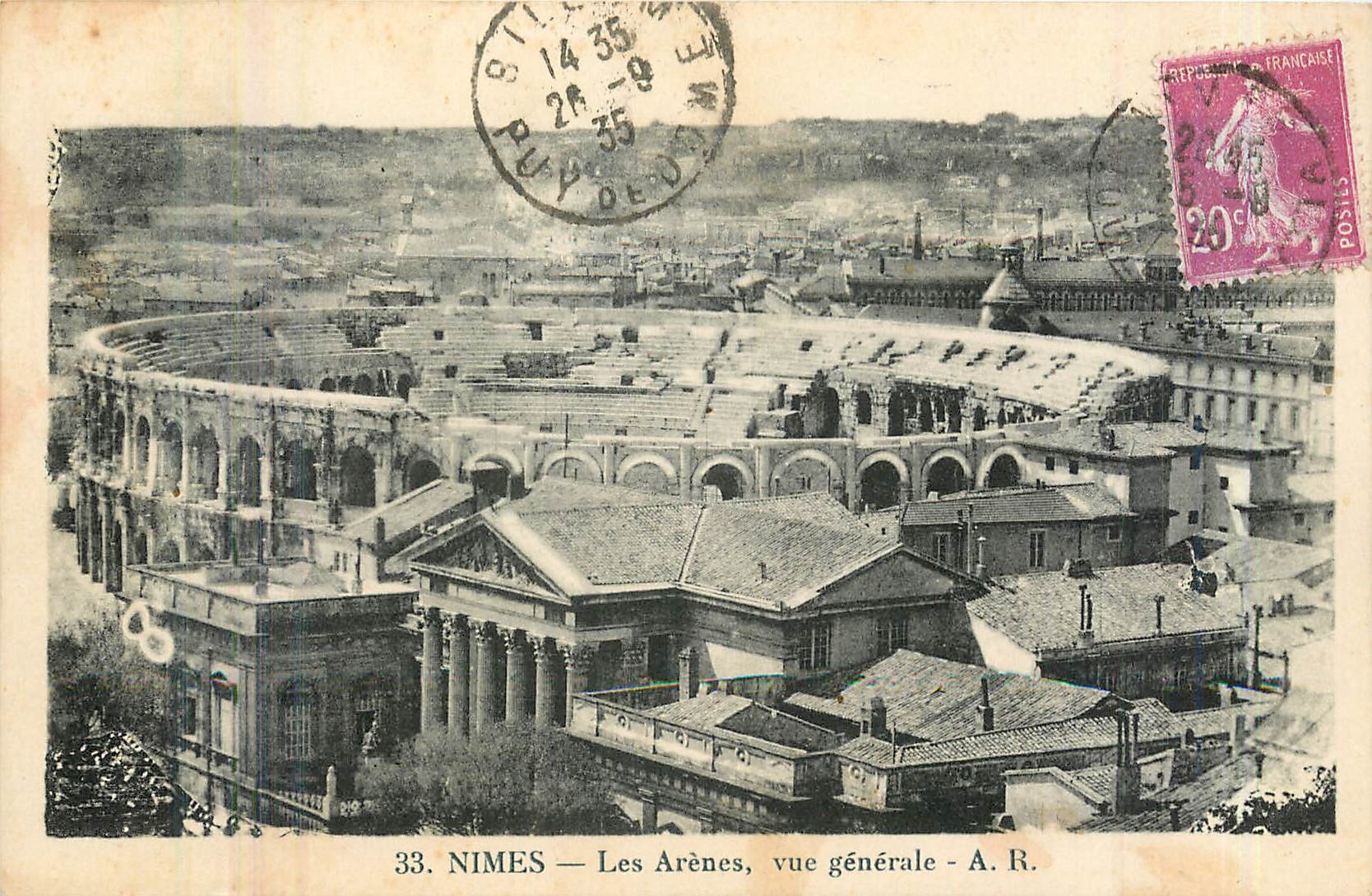 CPA Nimes les Arenes vue generale 