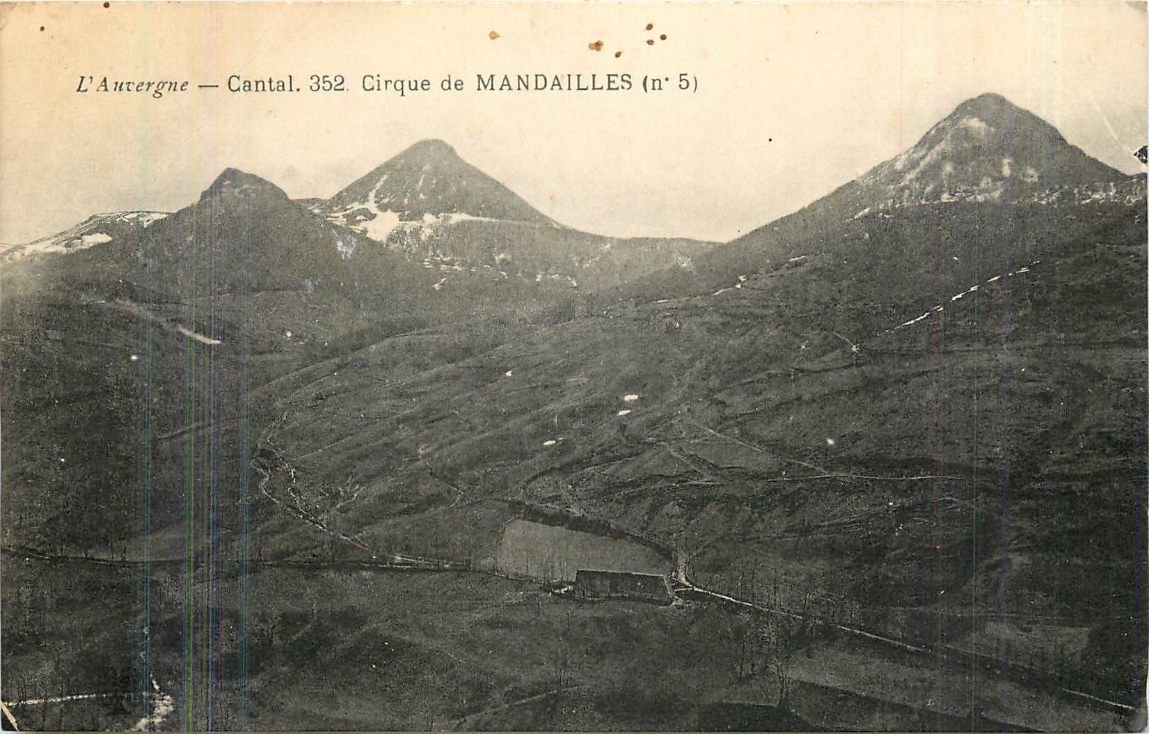 CPA L'Auvergne Cantal Cirque de Mandailles 