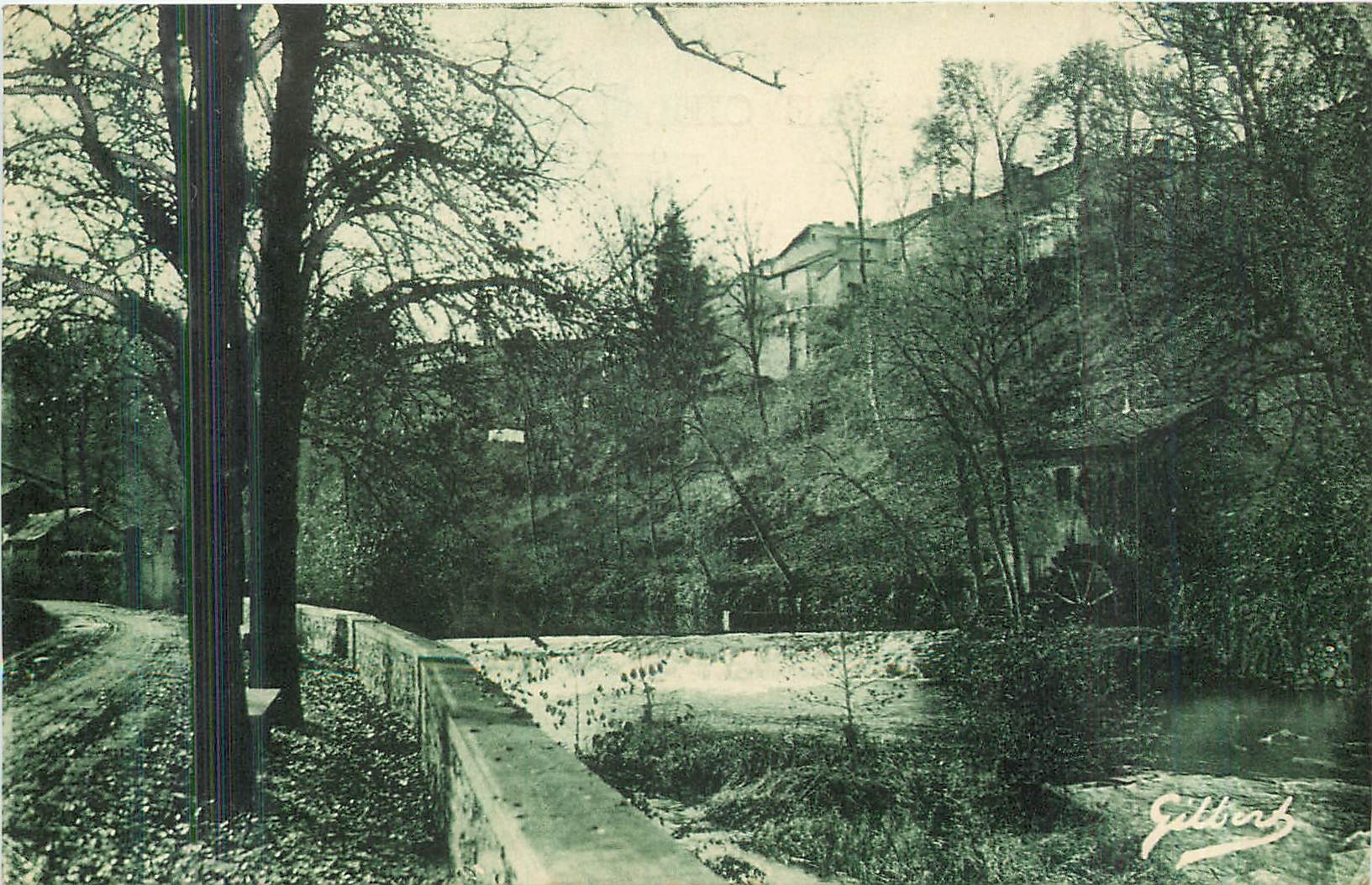 CPA Confolens le Vieux Moulin du Goire 