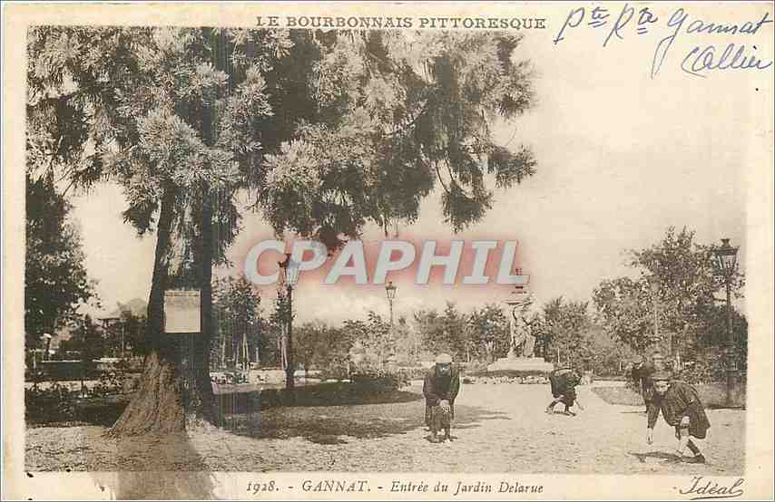 CPA Gannat Entree du Jardin Delarue Enfants