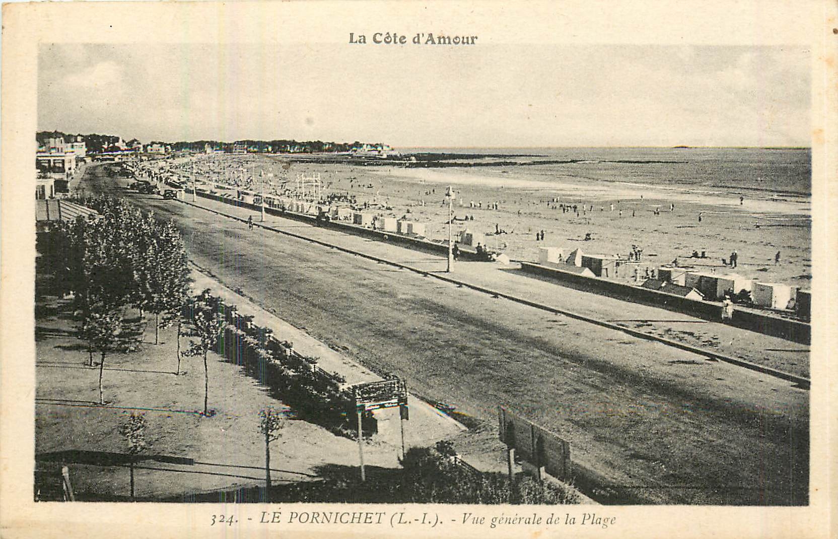 CPA Le Pornichet L I vue generale de la plage 