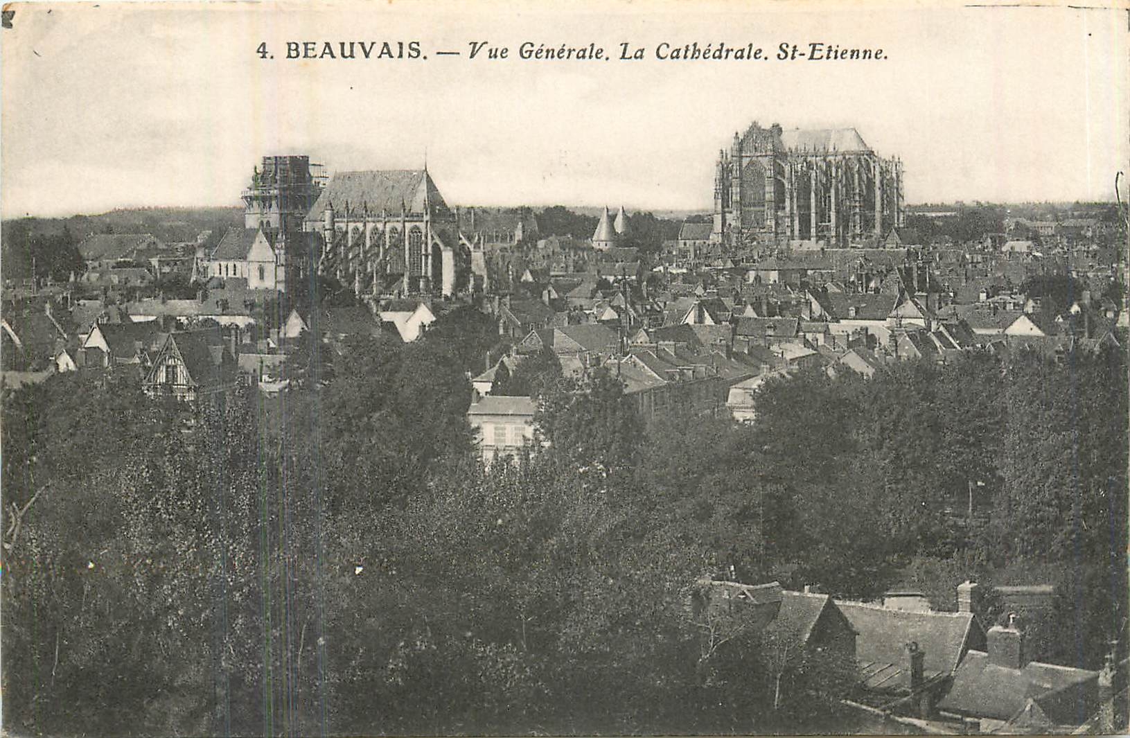 CPA Beauvais vue generale la cathedrale St Etienne 