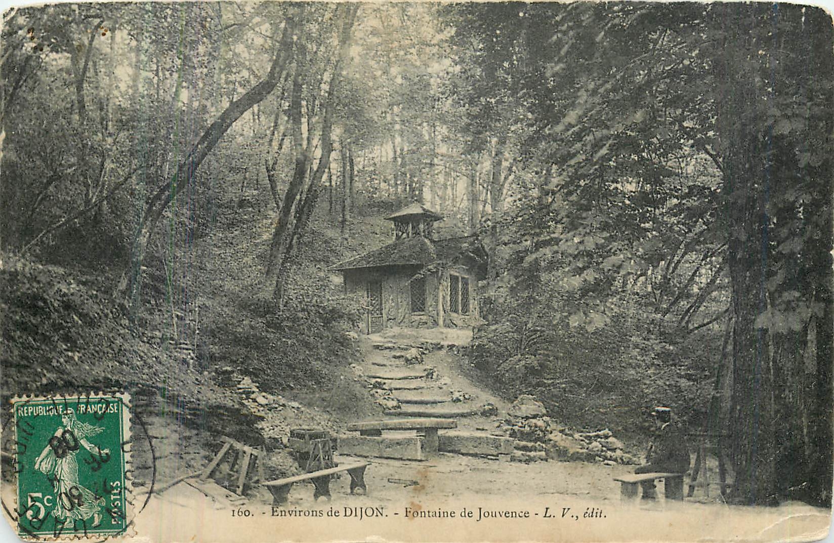 CPA Environs de Dijon Fontaine de Jouvence 