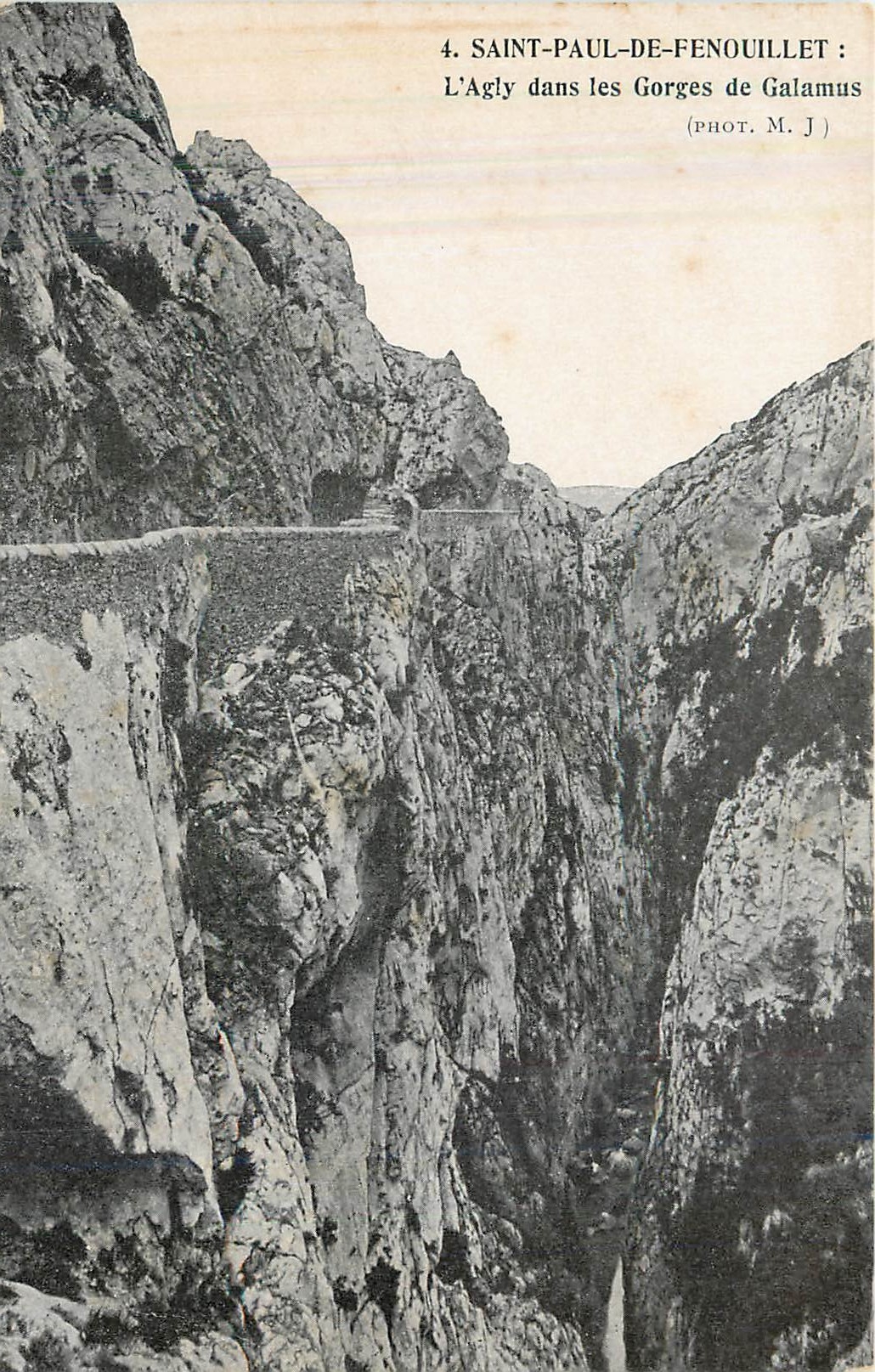 CPA Saint Paul de Fenouillet L'Agly dans les Gorges de Galamus 
