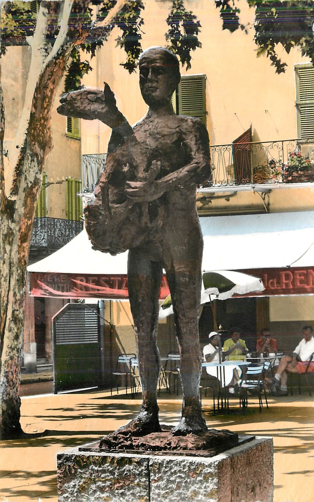 CPM La Cote d'Azur Vallauris L'Homme au Mouton Picasso 