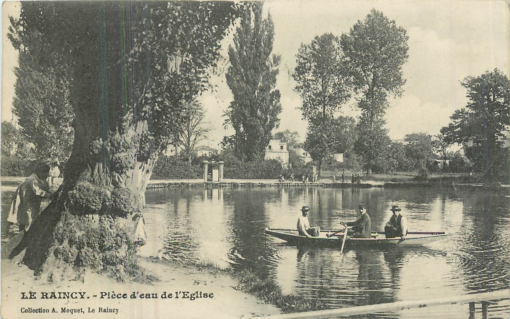 CPA Le Raincy Place d'eau de l'Eglise 