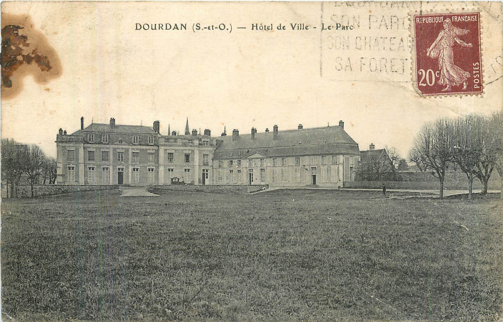 CPA Dourdan S et O Hotel de Ville Le Parc 