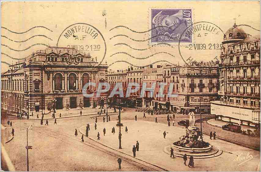 CPA Montpellier La Place de la Comedie et le Theatre 