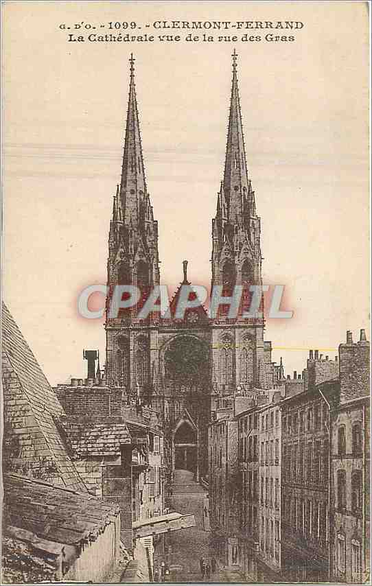 CPA Clermont Ferrand La Cathedrale vue de la rue des Gras 