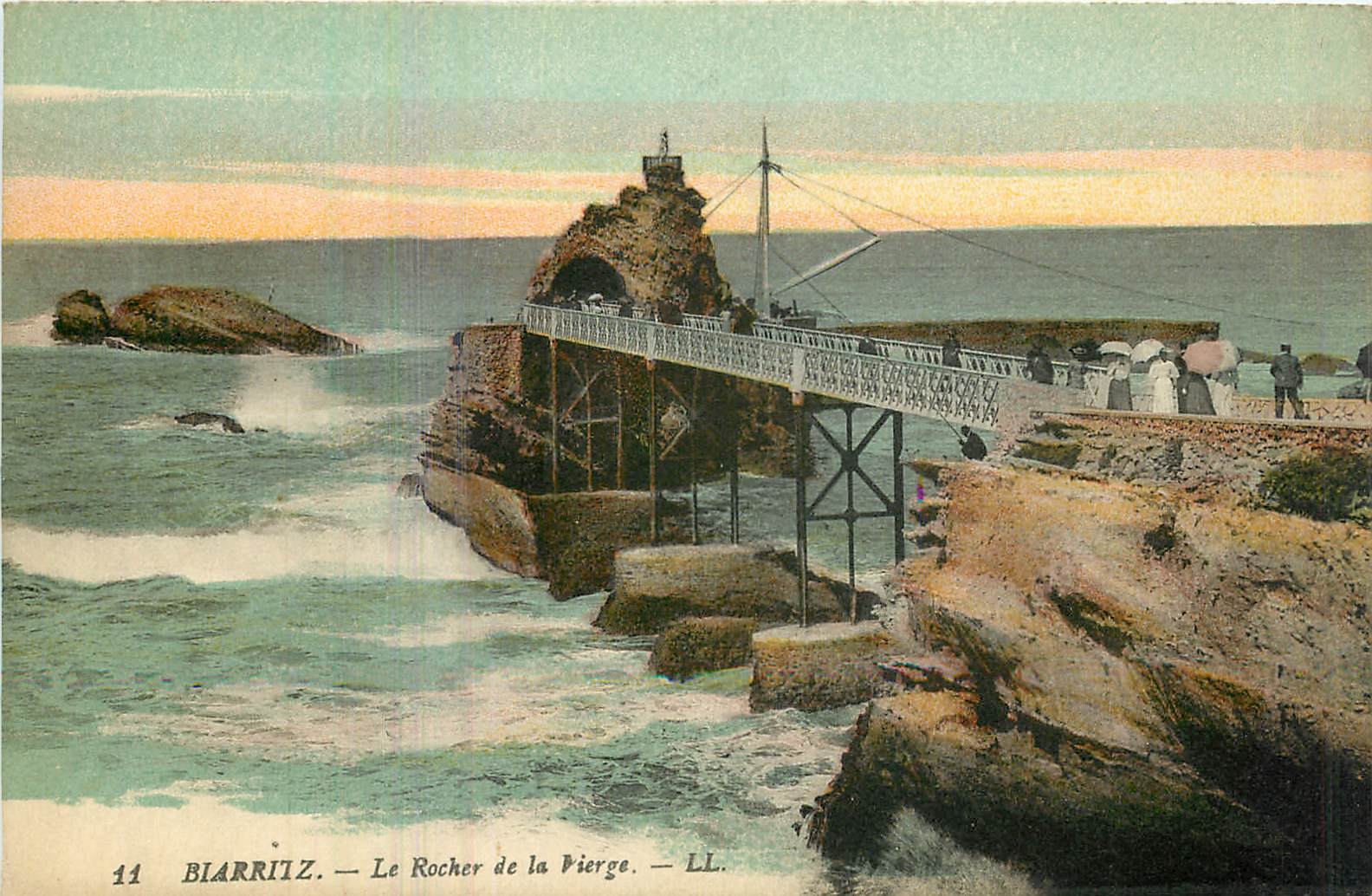 CPA Biarritz Le Rocher de la Vierge 