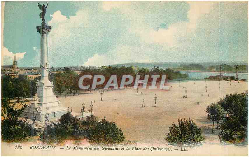 CPA Bordeaux Le Monument des Girondins et la Place des Quinconces 