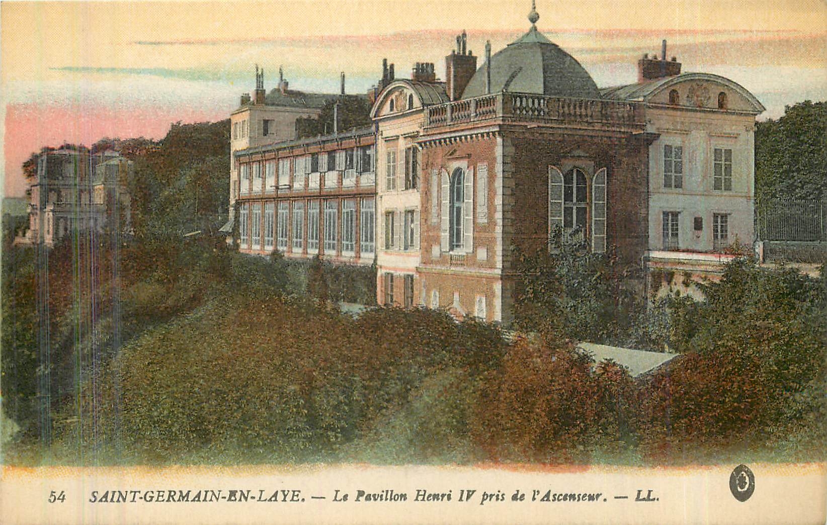 Saint-Germain-en-Laye — Le Pavillon Henri IV pris de l'Ascenseur — LL