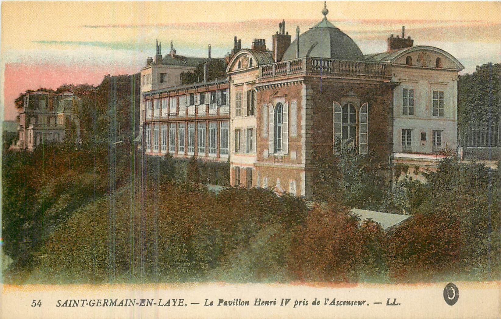 CPA Saint Germain en Laye Le Pavillon Henry IV pris de l'Ascenseur 