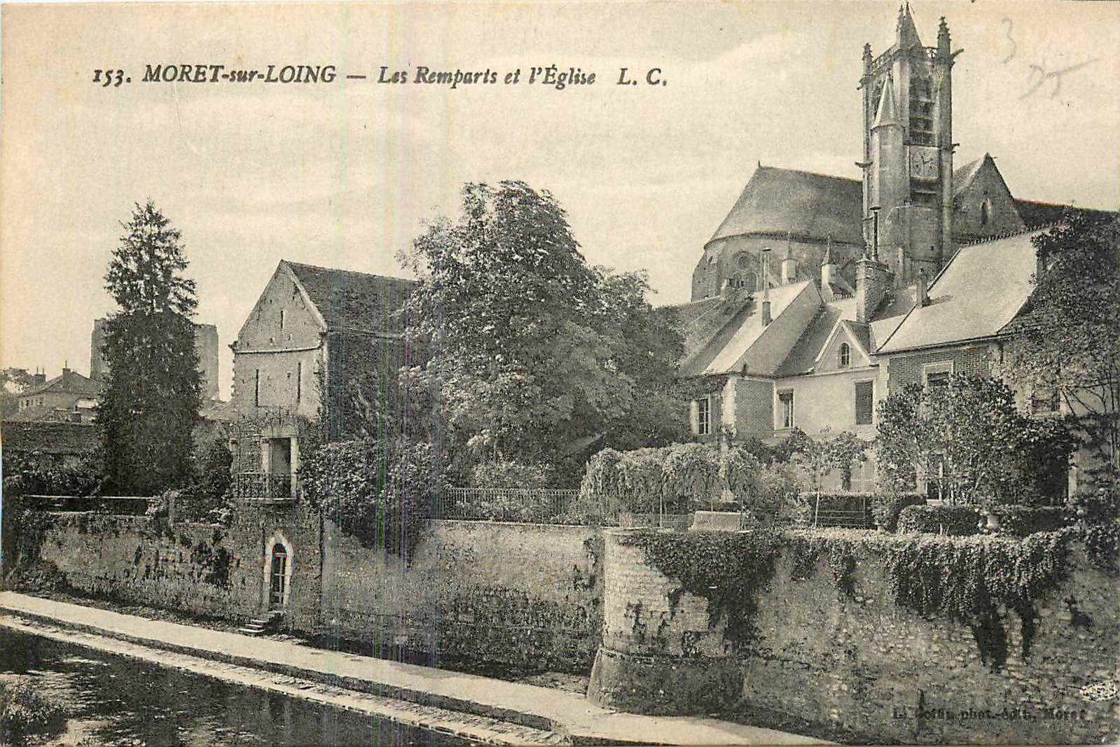 CPA Moret sur Loing Les Remparts et l'Eglise 