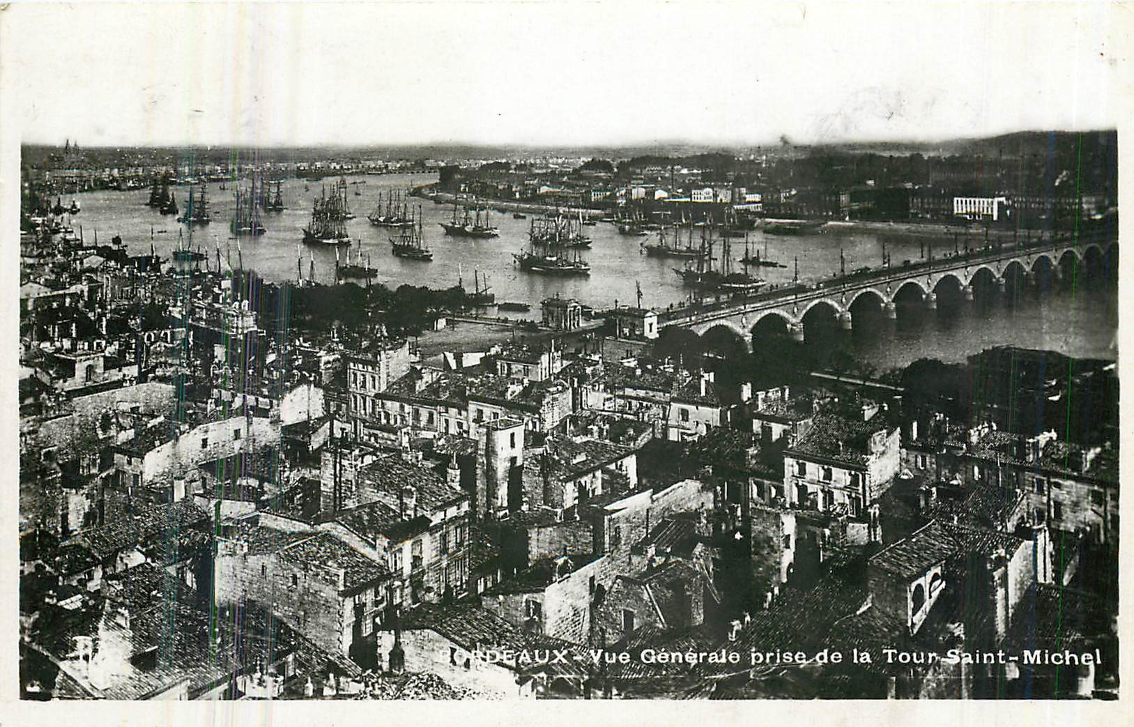 CPA Bordeaux Vue generale prise de la Tour Saint Michel 