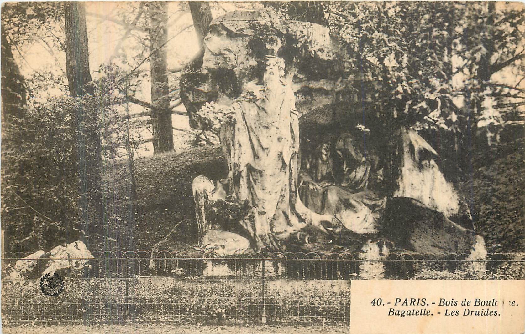 CPA Paris Bois de Boulogne Bagatelle Les Druides 