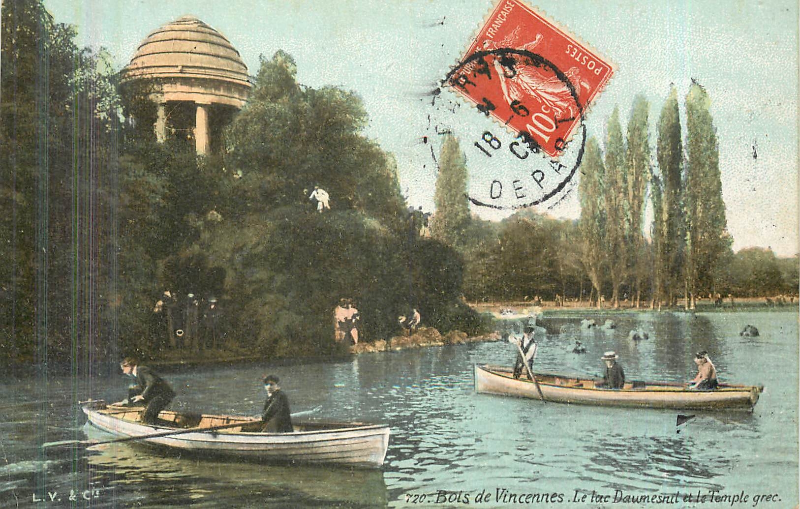 CPA Bois de Vincennes Le Lac Daumesnit et la Temple grec 