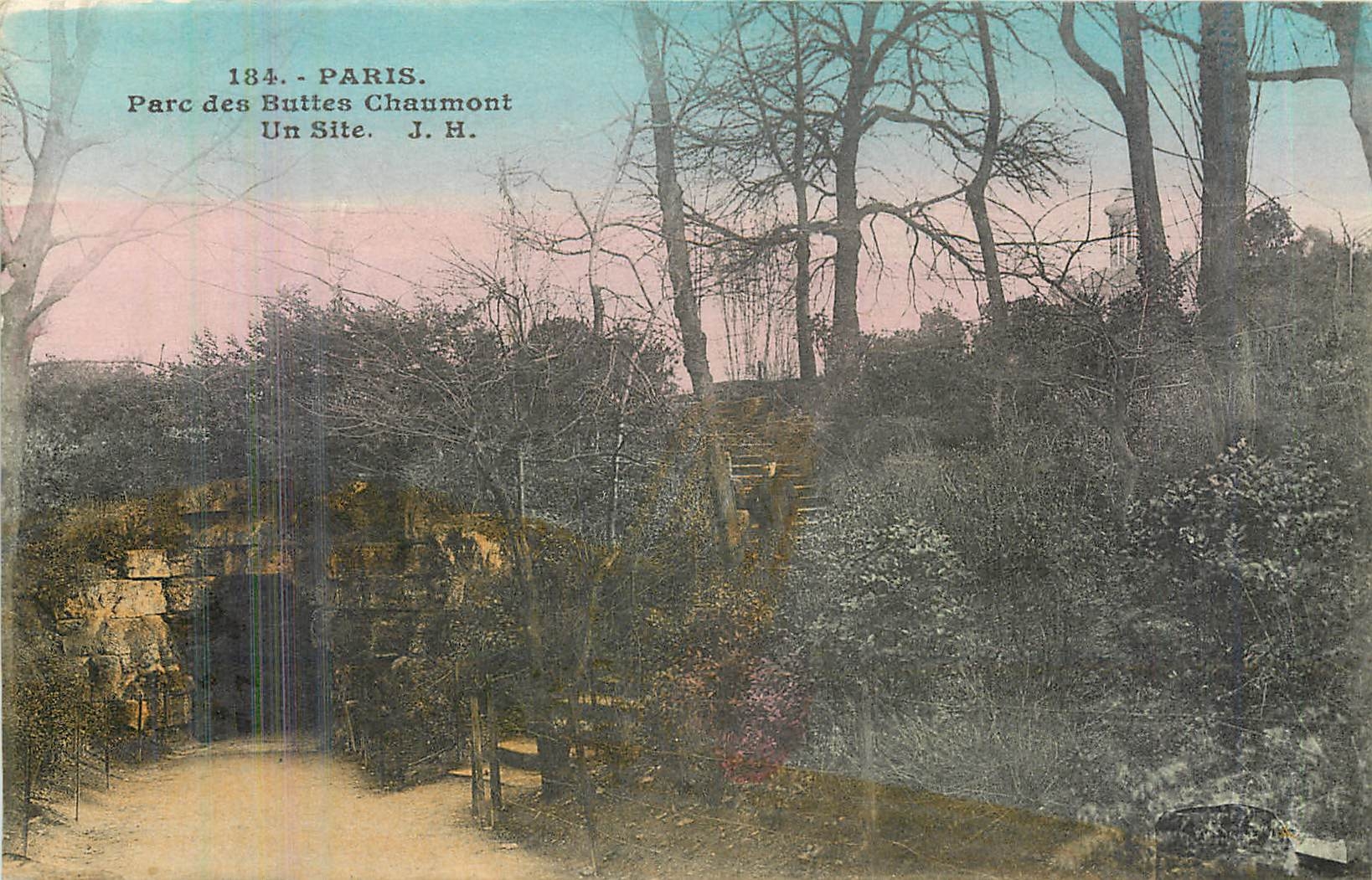 CPA Paris Parc des Buttes Chaumont Un Site 
