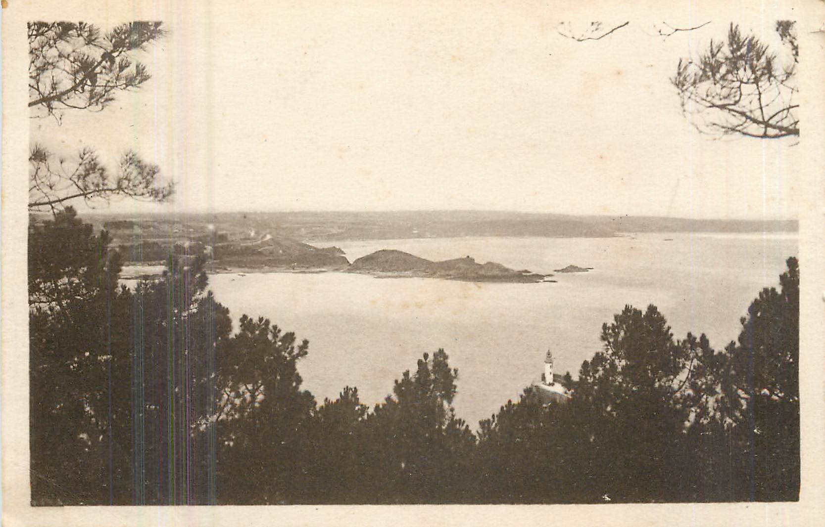 CPA Erquy C du  N La Pointe de la Heussaye Au fond la Plage de Carroual 