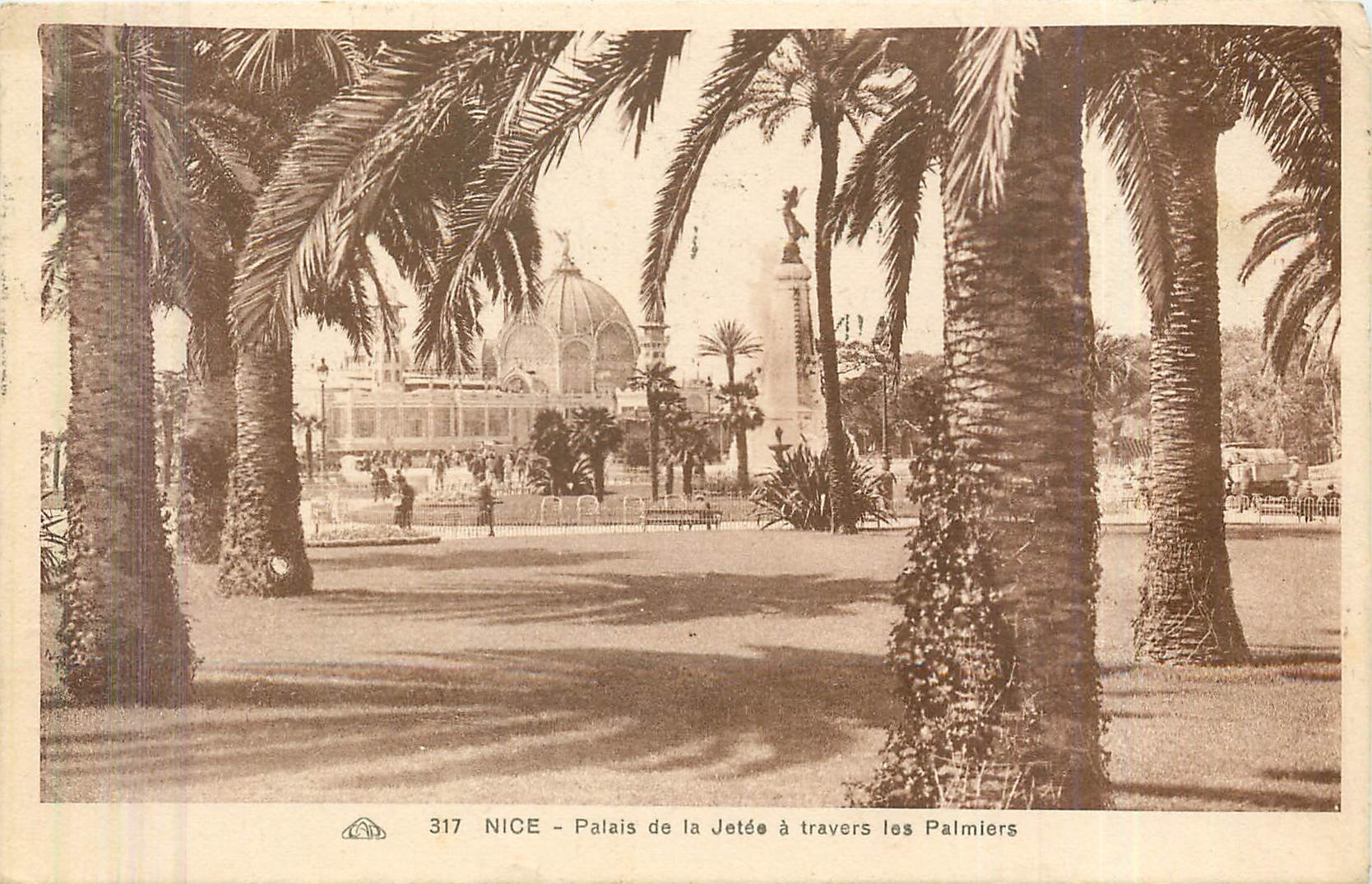 CPA Nice Palais de la Jetee a travers les Palmiers 