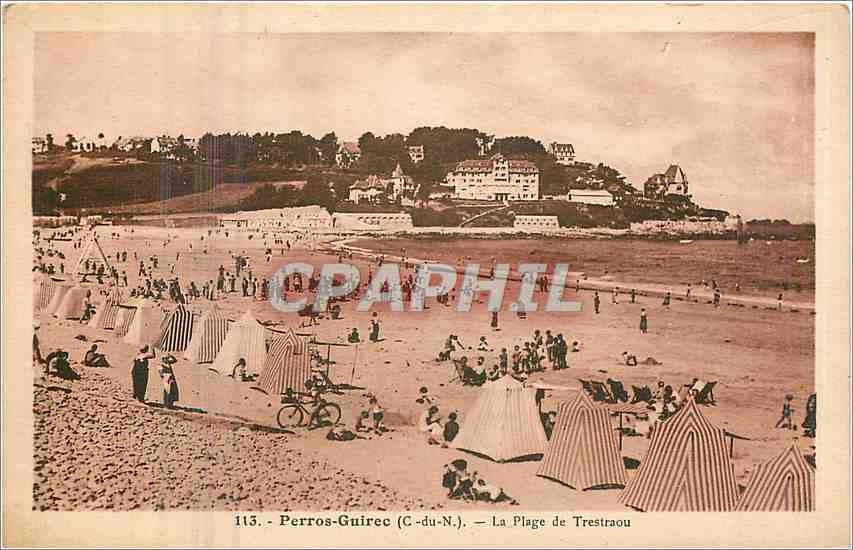 CPA Perros Guirec C du N La Plage de Trestraou 
