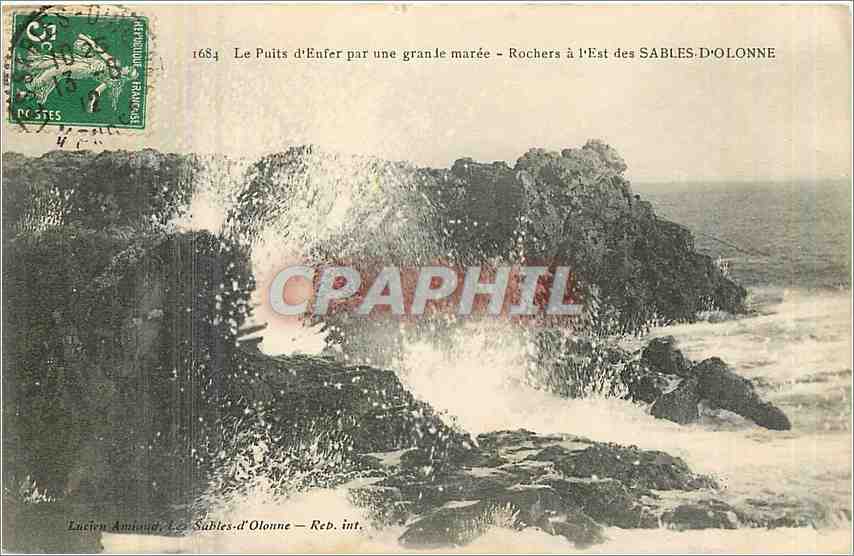 CPA Le Puits d'Enfer par une gran le maree Rochers a l'Est des Sables d'Olonne 