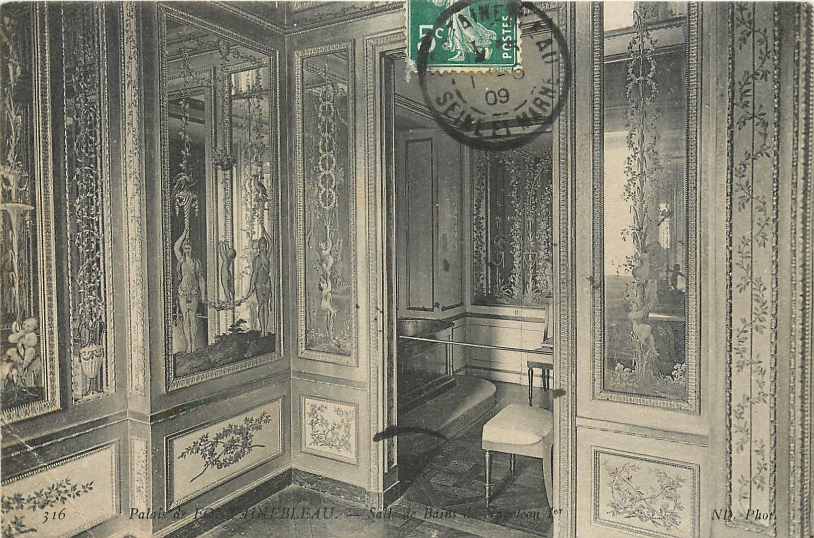 Paleis van BORNEBLEAU — Badkamer van Napoleon I — N.D. Fot.