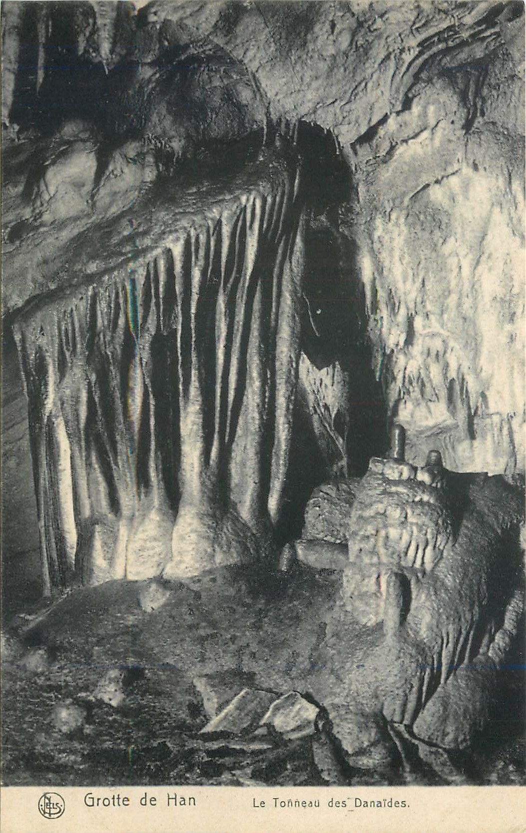 CPA Grotte de Han Le Tonneau des Danaides 