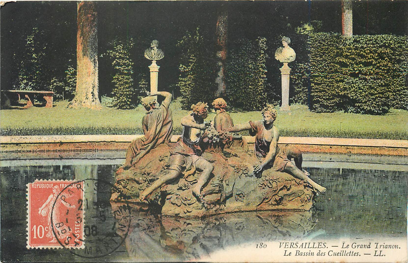 CPA Versailles Le Grand Trianon Le Bassin des Cueillettes 