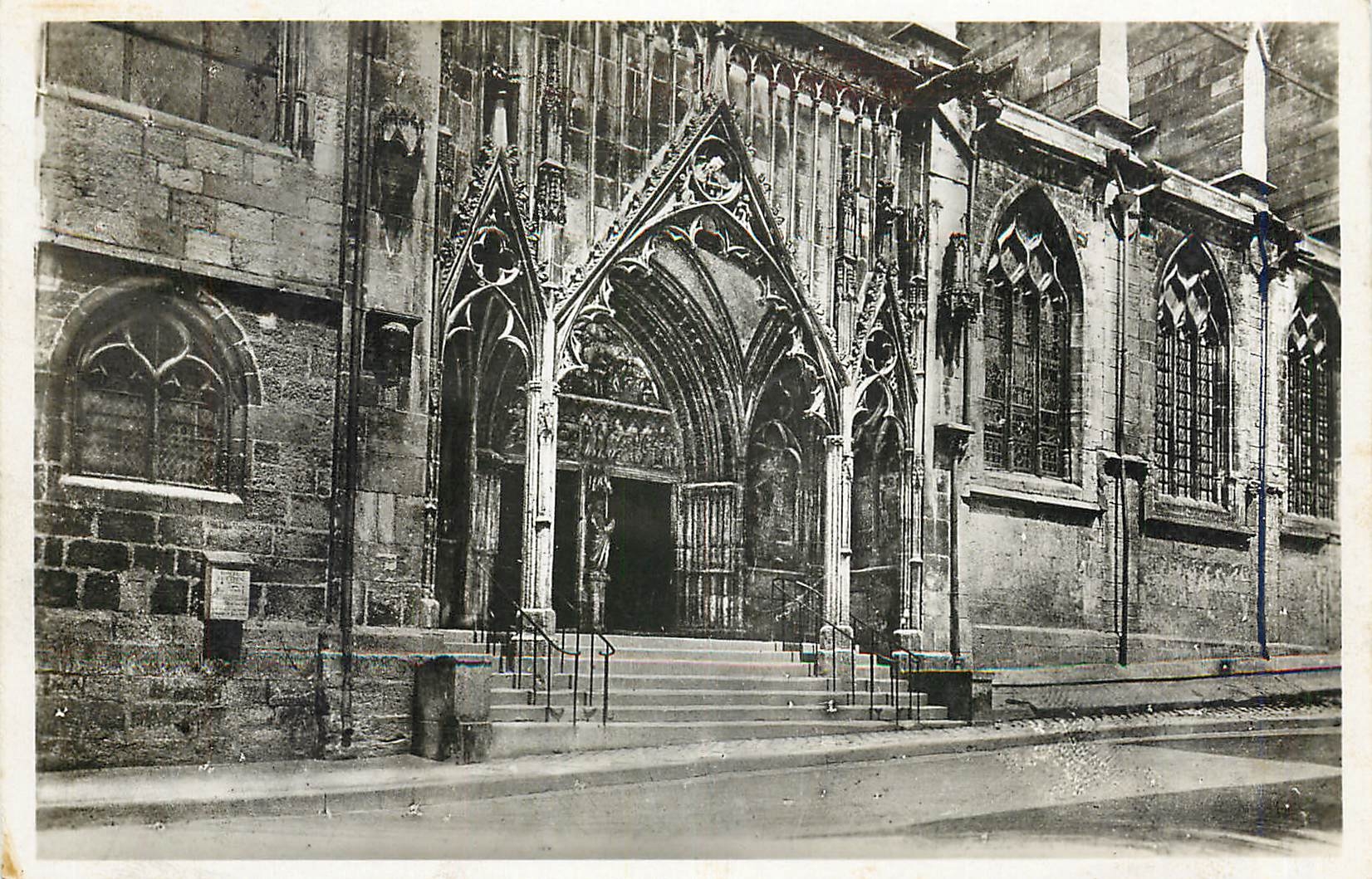 Chaumont — Portail de l'Église Saint-Jean-Baptiste — P. Scordel, éditeur