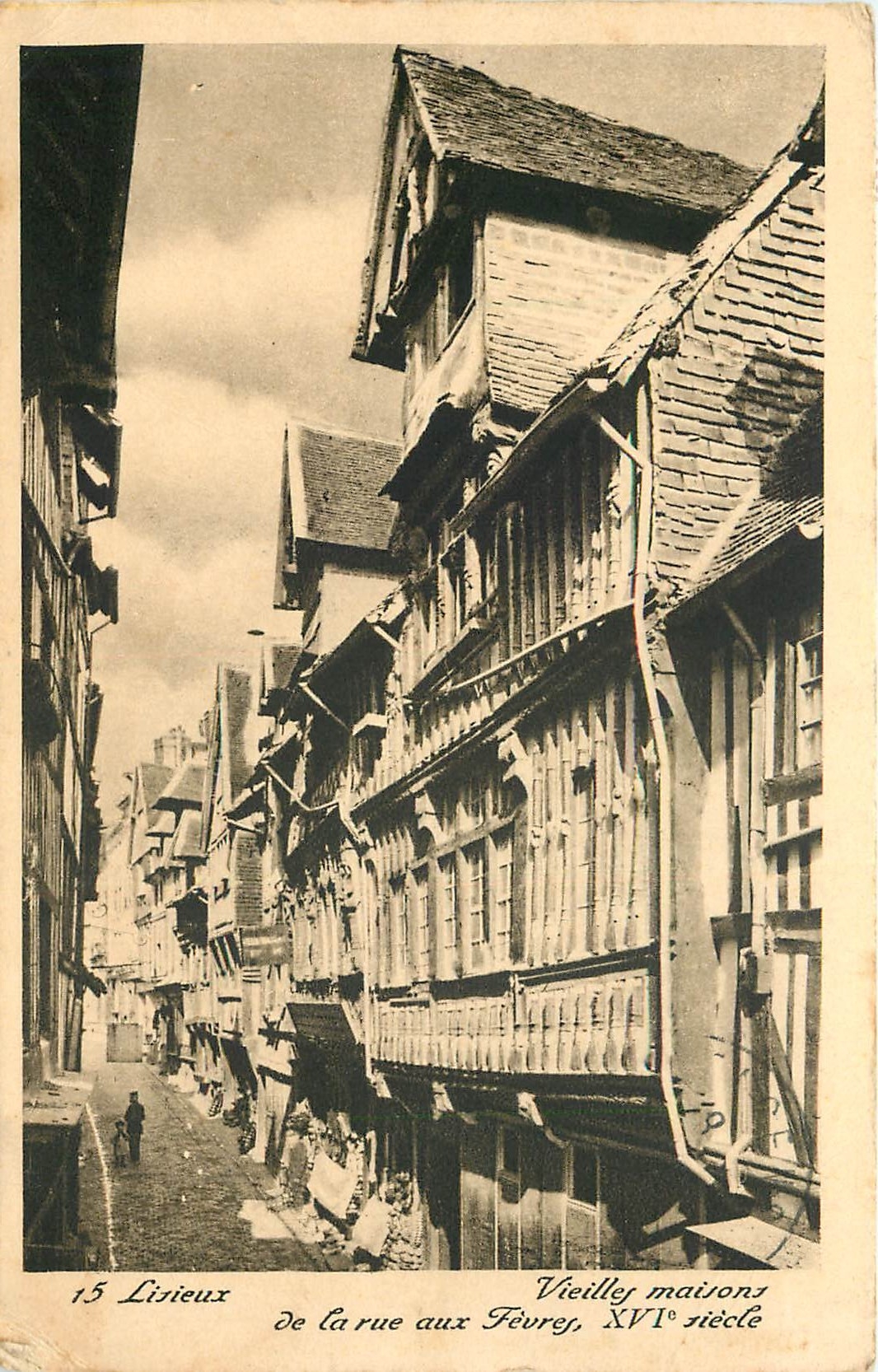 CPA Lisieux Vieilles maisons de la rue aux Fevres 