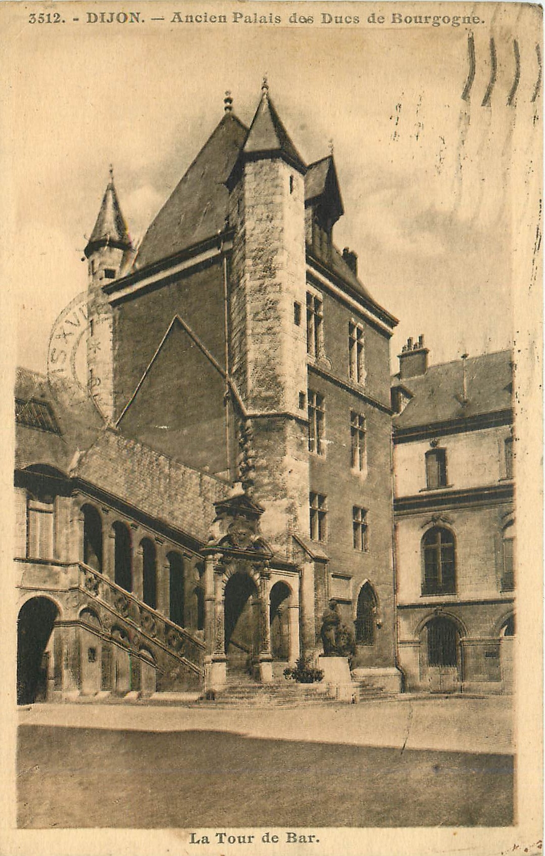CPA Dijon Ancien Palais des Ducs de Bourgogne La Tour du Bar