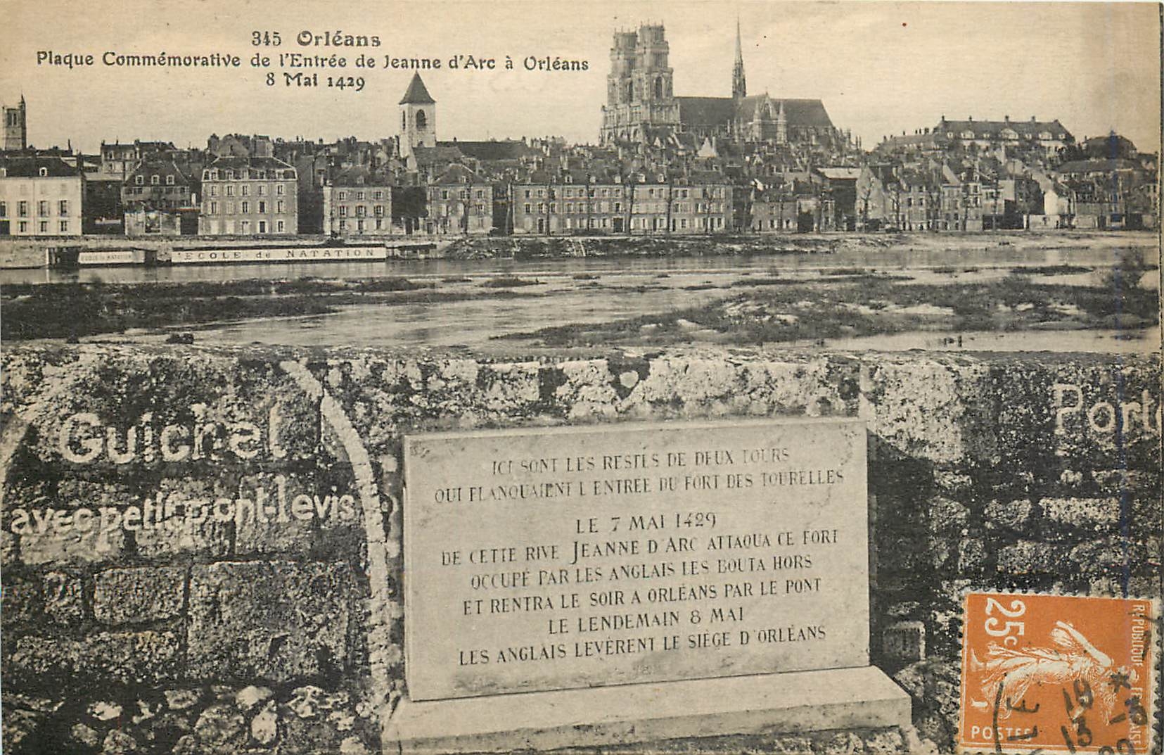 Orléans — Entrée de Jeanne d'Arc — Guichal avec petit pont levés