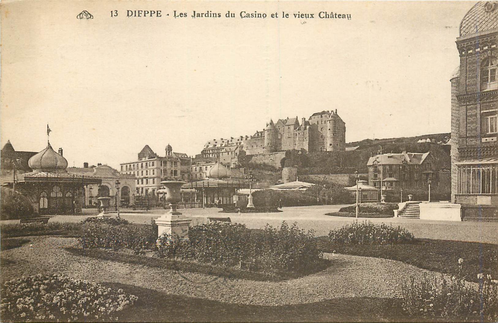 CPA Dieppe Les Jardins du Casino et le vieux Chateau 