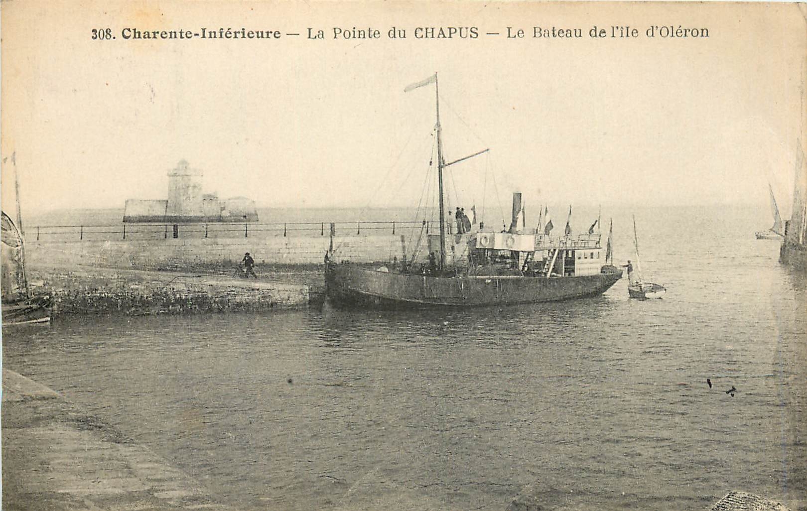 Charente-Inferieure — La Pointe du CHAPUS — Le Bateau de l'île d'Oléron
