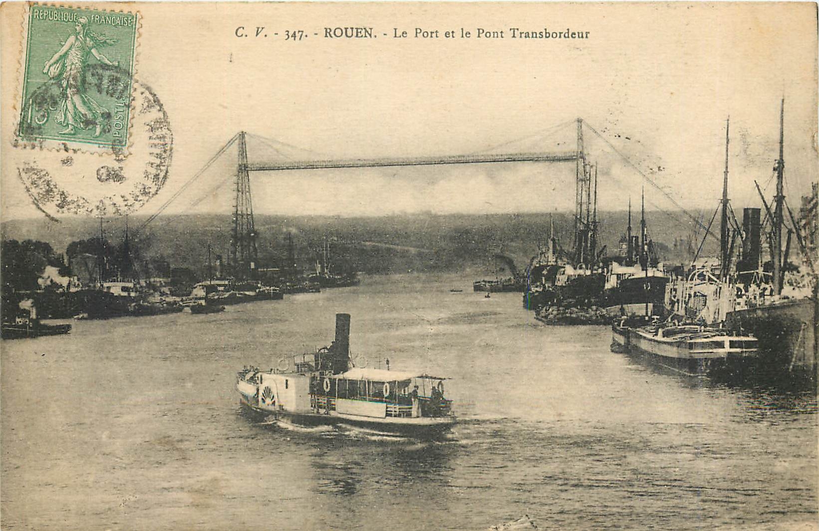 CPA Rouen Le Port et le Pont Transbordeur Bateaux