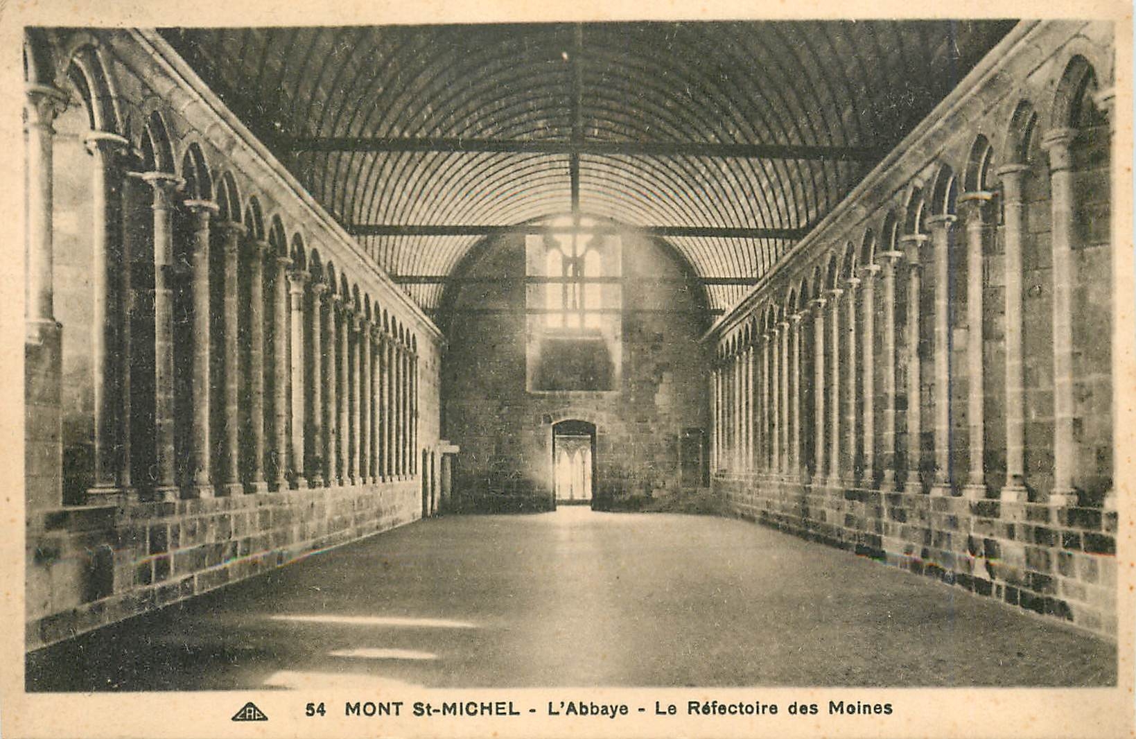 CPA Mont St Michel L'Abbaye La Refectoire des Moines 