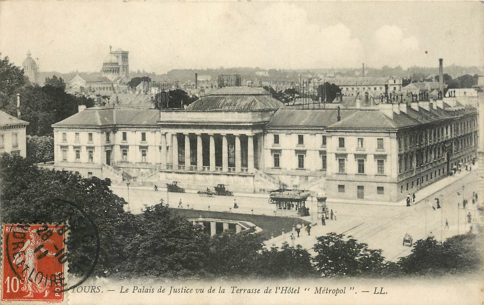 CPA Tours Le Palais de Justice vu de la Terrasse de l'Hotel Metropol 