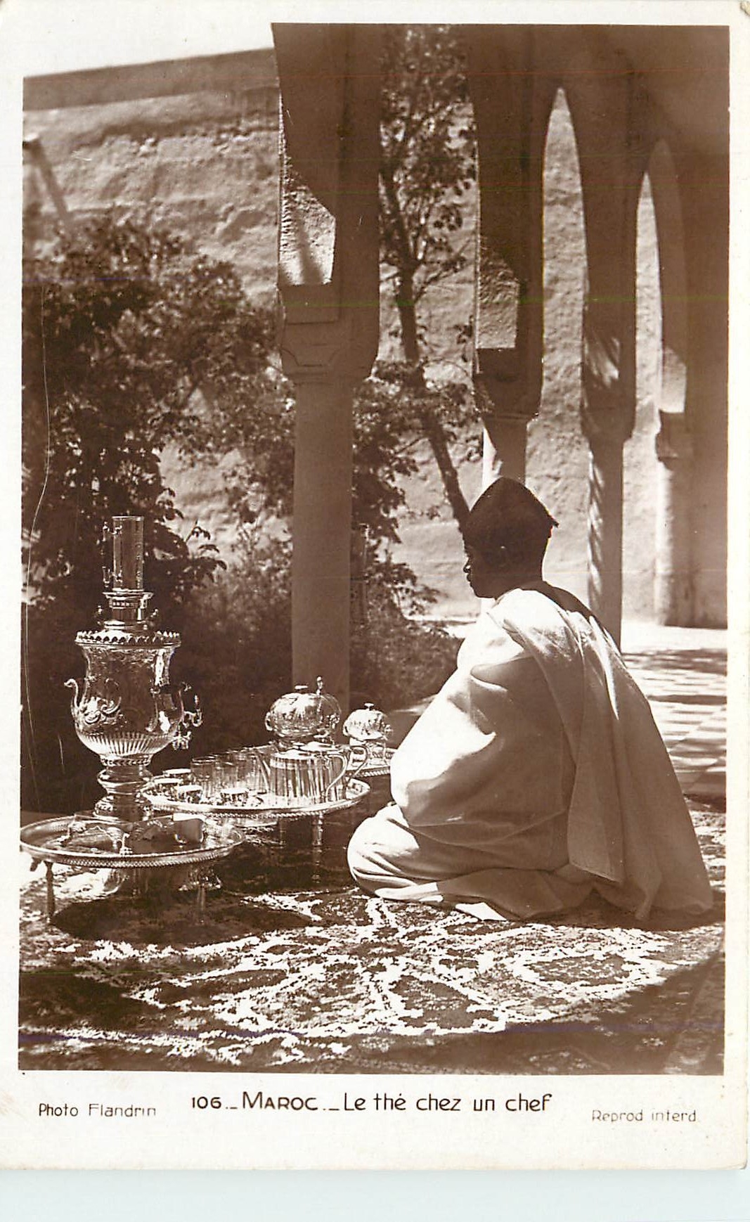 CPA Maroc Le the chez un chef 