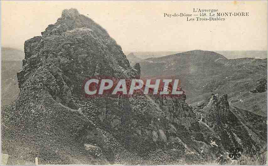 CPA Puy de Dome Le Mont Dore Les Trois Diables 