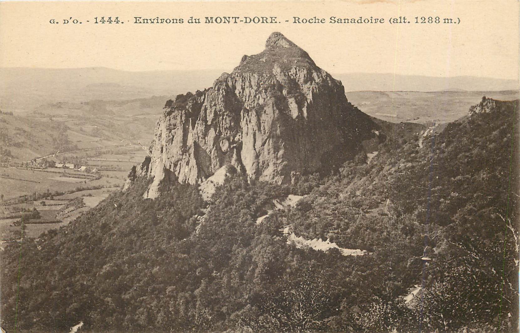 CPA Environs du Mont Dore Roche Sanadoire 