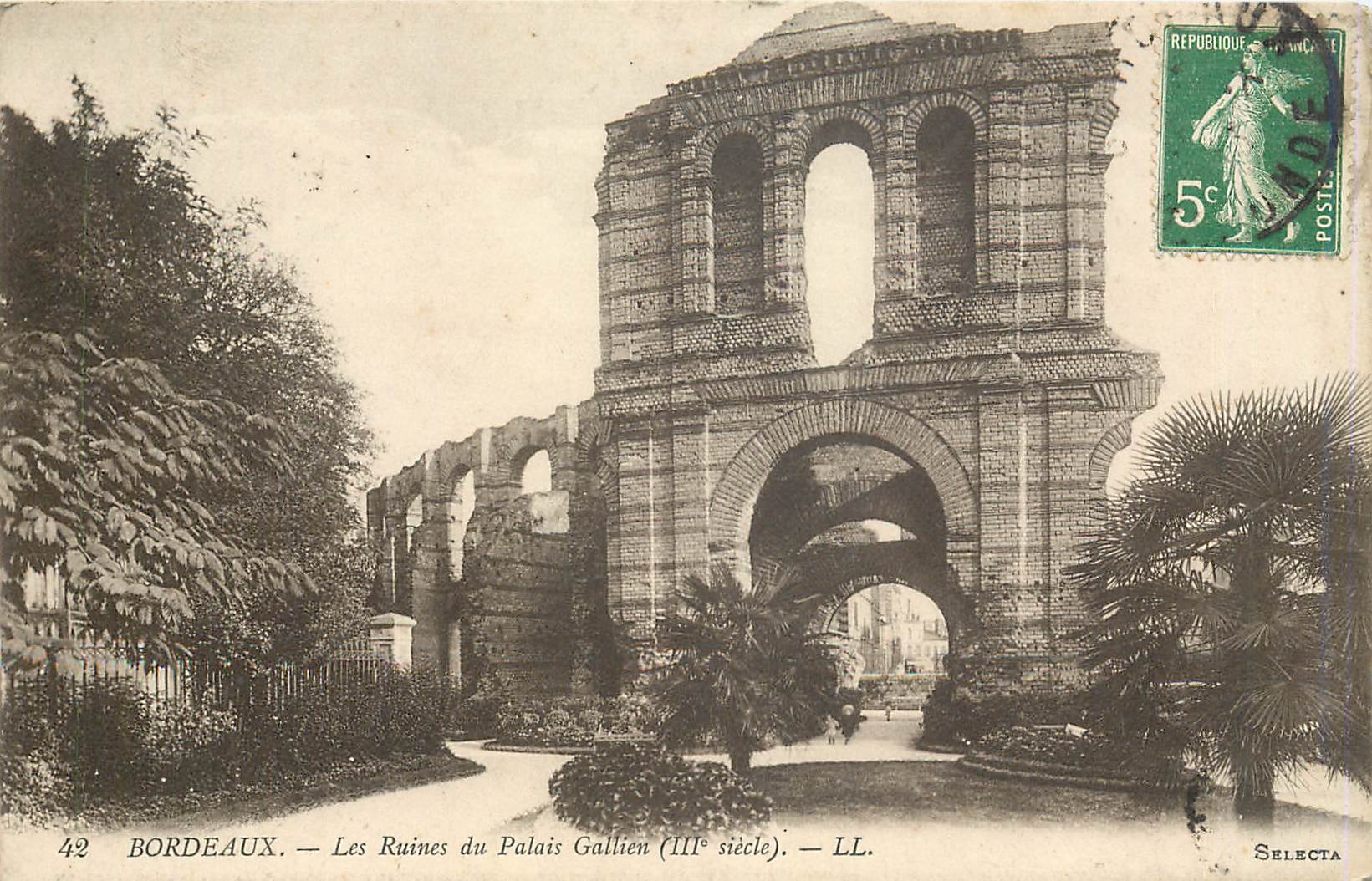 CPA Bordeaux Les Ruines du Palais Gallien 