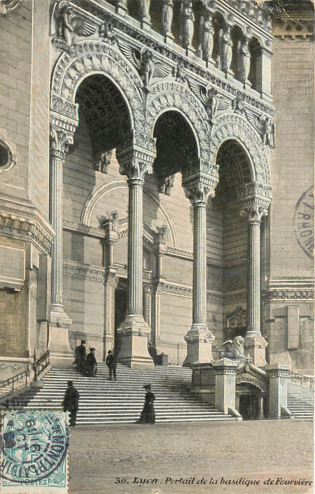 CPA Lyon - Portail de la basilique de Fourvière